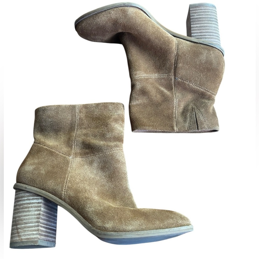 Lucky Brand Jicole Suede Booties Cognac Brown Beige Block Heel Size 6 Never Worn